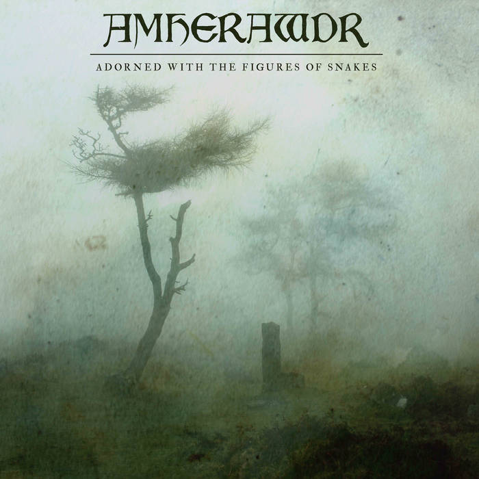 amherawdr – adorned with the figures of snakes